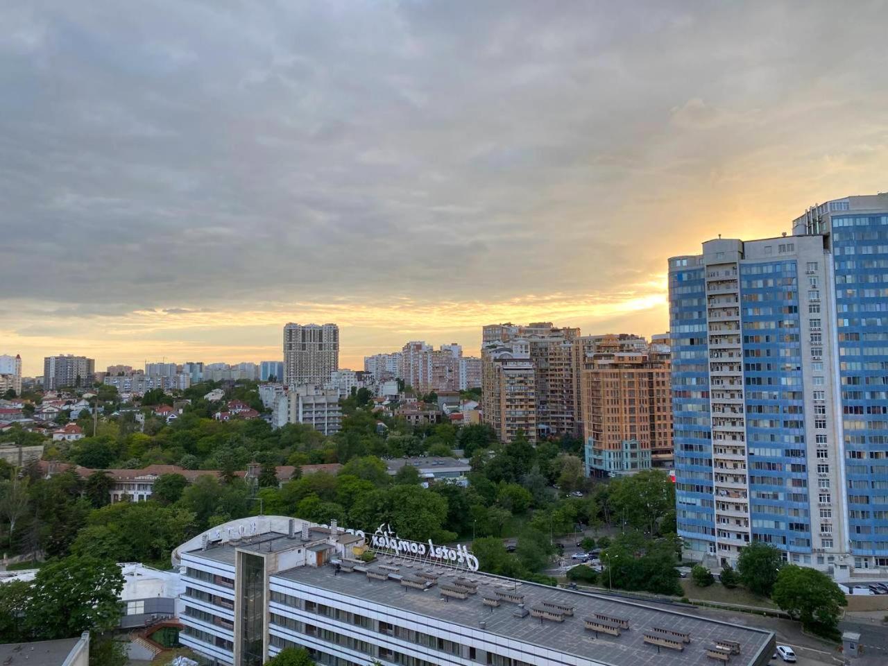Arcadia Spacious Apartments Odessa Dış mekan fotoğraf